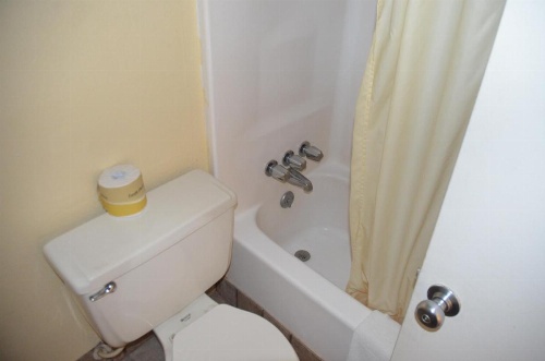 Economy Inn - Sweetwater image 16